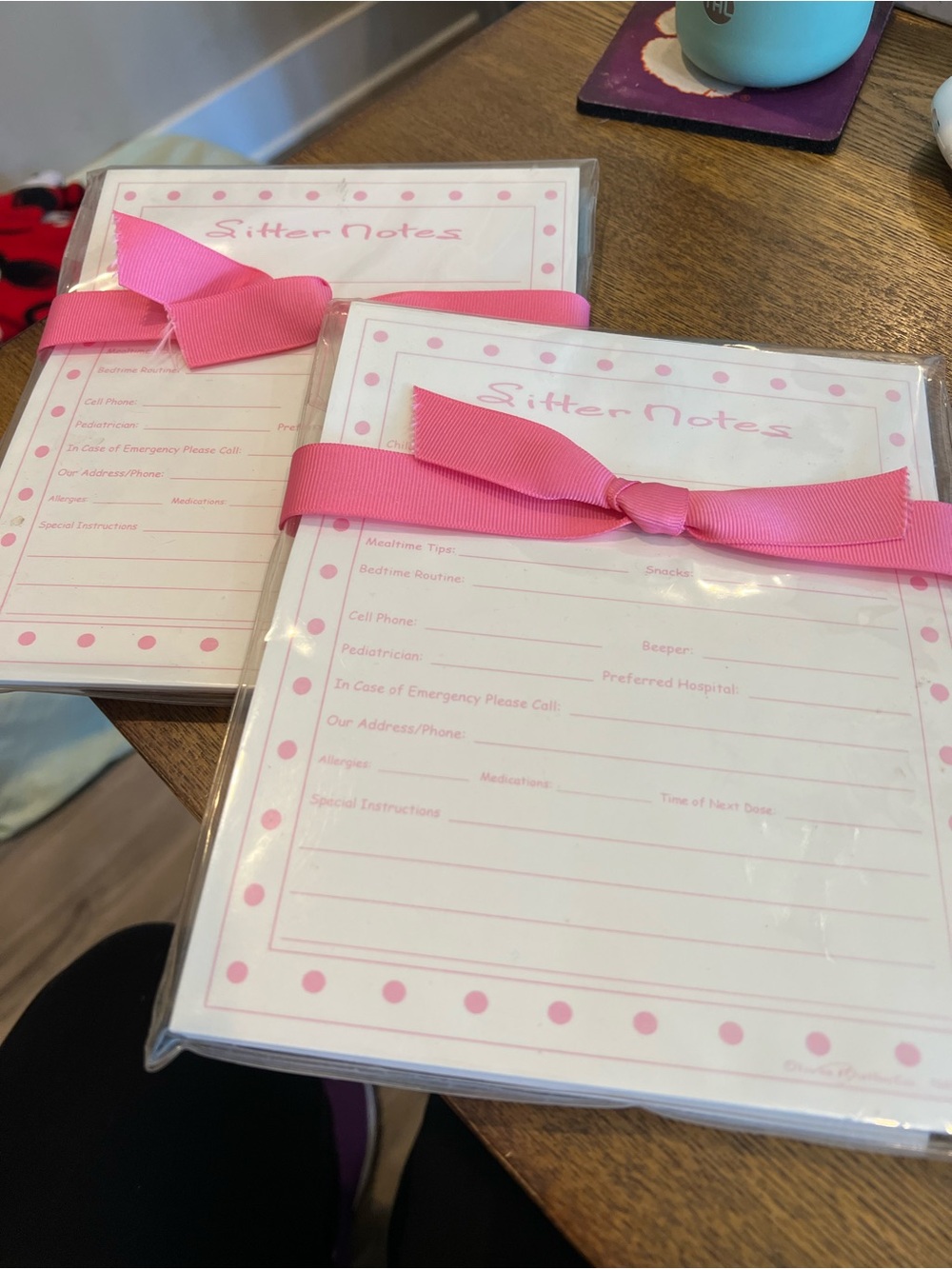 Pink Sitter Notes Notepad, Envelopes, and case with Ribbon - Picture 3 of 4